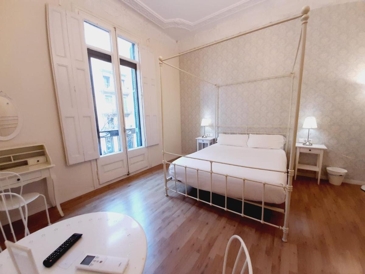 Lumine Luxury Suites By Gaiarooms Barcelona Exterior photo